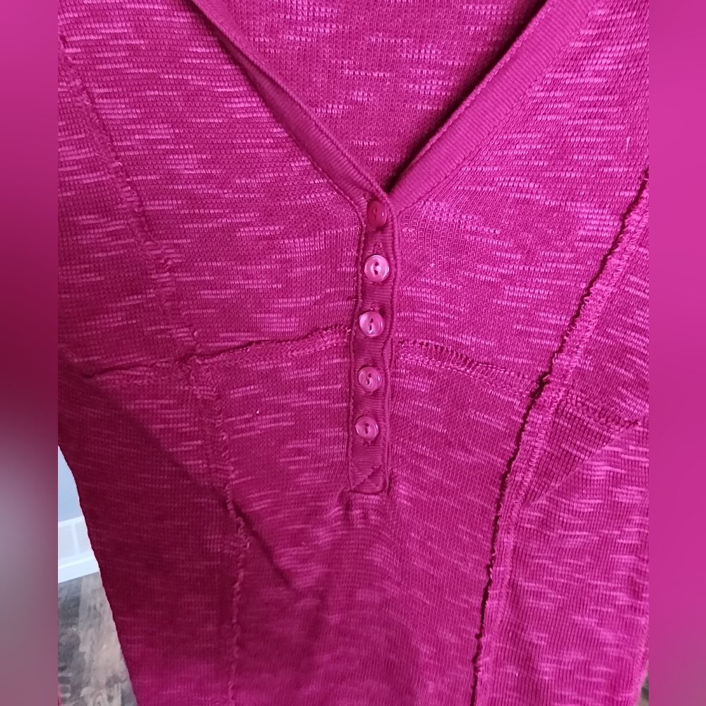 Derek Heart Long Sleeve Top